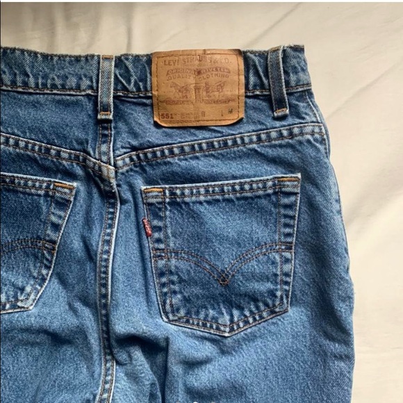 High Waisted 551 Levi’s (29/30) - Picture 2 of 3